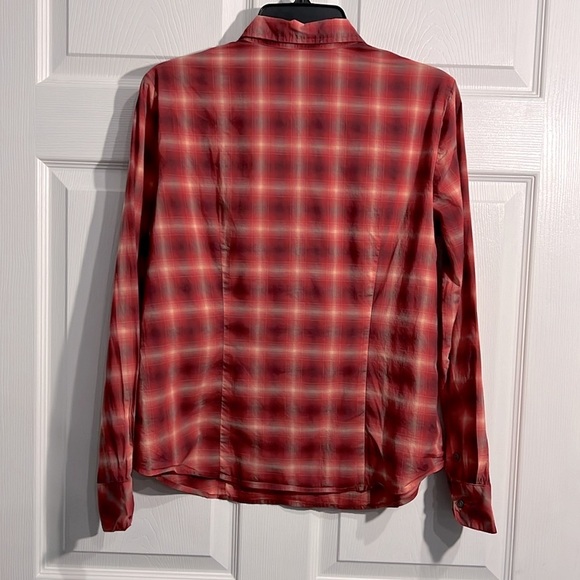 Talbots Womens Button Up Shirt - Size 12 Petite -  Red Plaid. Long Sleeves - Picture 5 of 5